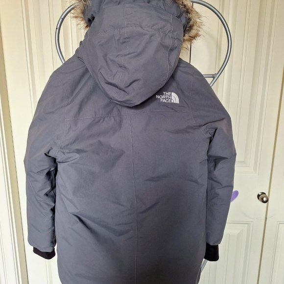 North Face Girls Size 6 XS Arctic Swirl Down Parka, Vanadis Grey, EUC - Picture 3 of 4